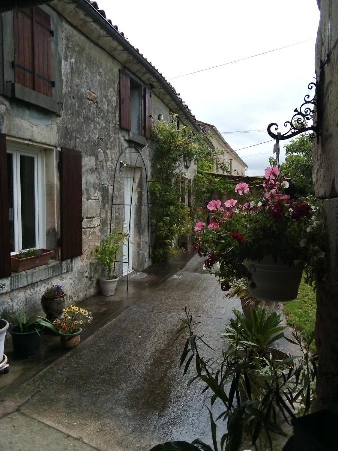 La Belle Charentaise Βίλα Mainxe Εξωτερικό φωτογραφία